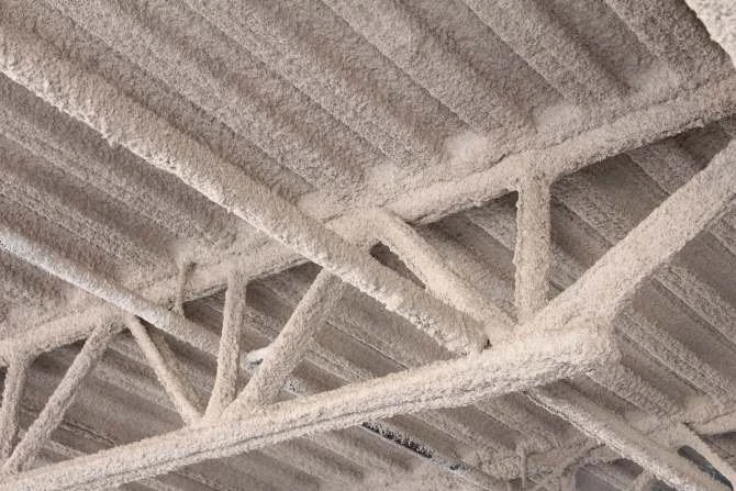 Jak działają farby ogniochronne (pęczniejące)? Wyjaśniamy klasy R60, R90, R120